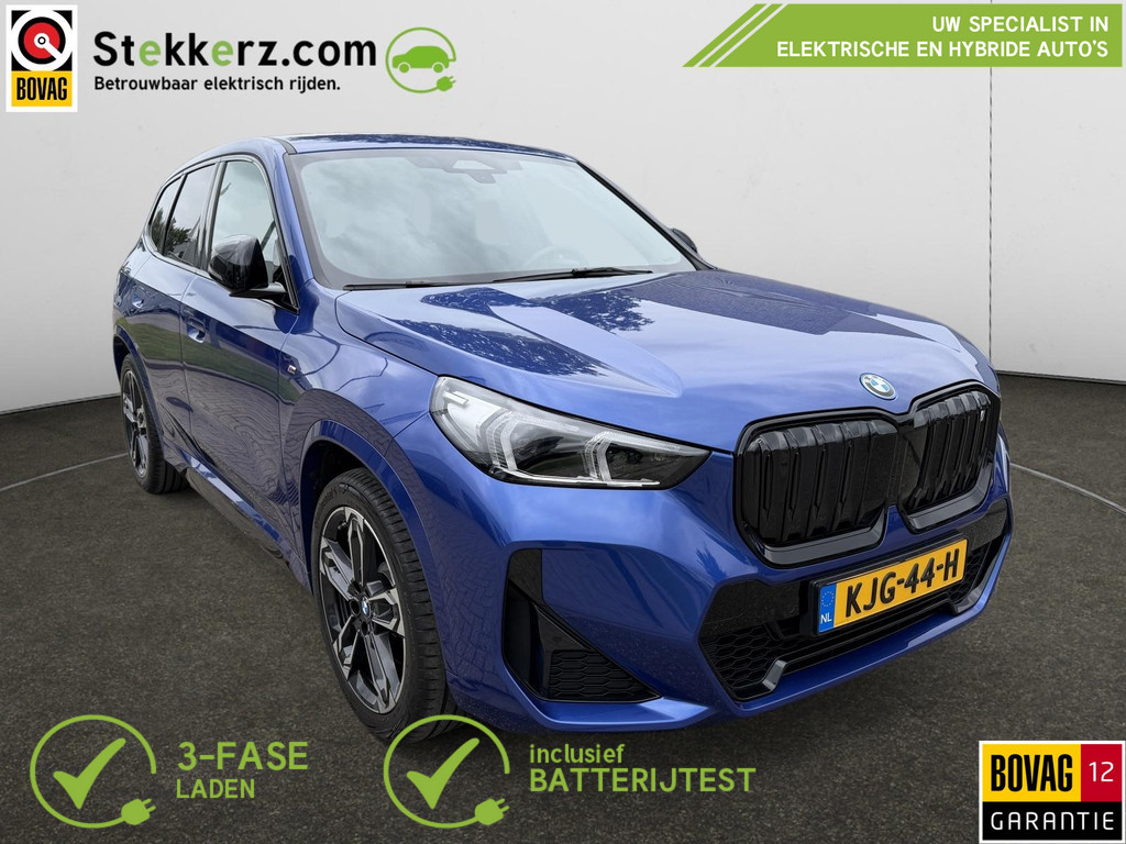 BMW iX1 xDrive30 67 kWh 53067232-0.jpg | Stekkerz.com